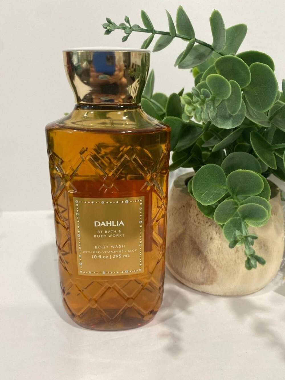 “Dahlia”Bath & Body Works New Full Size Body Wash
